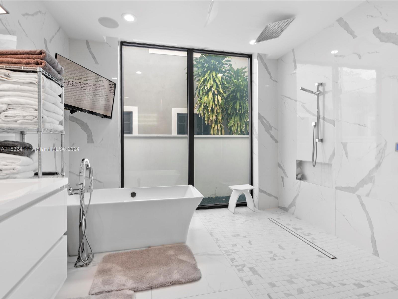 1408 SE 2nd Ct, Fort Lauderdale, Florida 33301, 4 Bedrooms Bedrooms, ,5 BathroomsBathrooms,Residential,For Sale,1408 SE 2nd Ct,A11532411