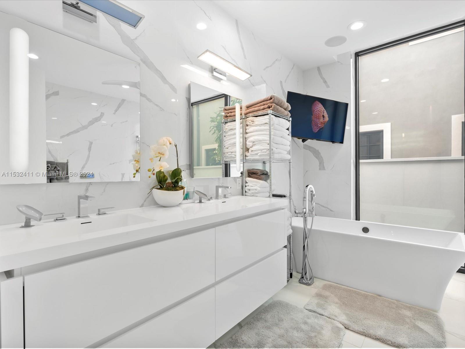 1408 SE 2nd Ct, Fort Lauderdale, Florida 33301, 4 Bedrooms Bedrooms, ,5 BathroomsBathrooms,Residential,For Sale,1408 SE 2nd Ct,A11532411