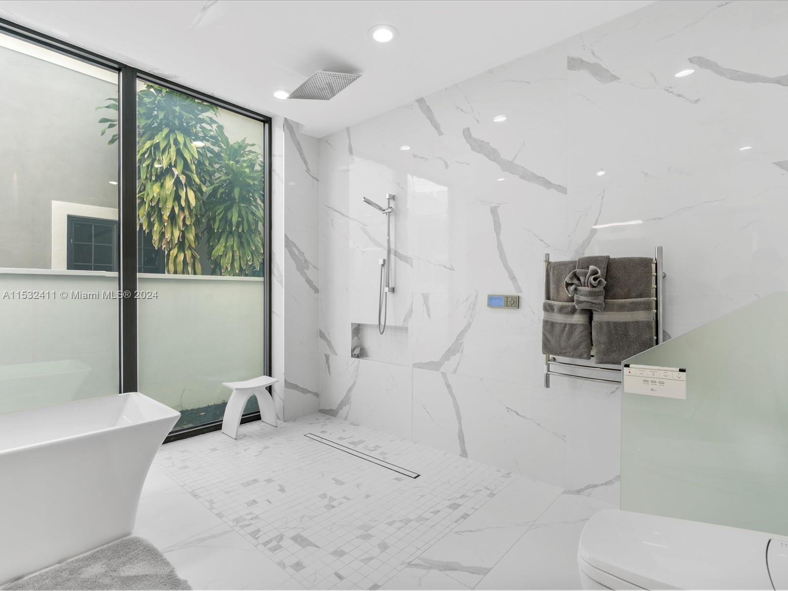 1408 SE 2nd Ct, Fort Lauderdale, Florida 33301, 4 Bedrooms Bedrooms, ,5 BathroomsBathrooms,Residential,For Sale,1408 SE 2nd Ct,A11532411