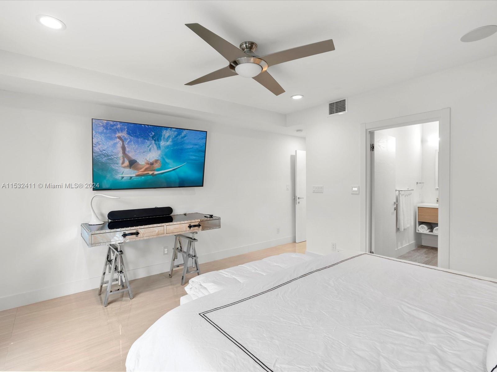 1408 SE 2nd Ct, Fort Lauderdale, Florida 33301, 4 Bedrooms Bedrooms, ,5 BathroomsBathrooms,Residential,For Sale,1408 SE 2nd Ct,A11532411