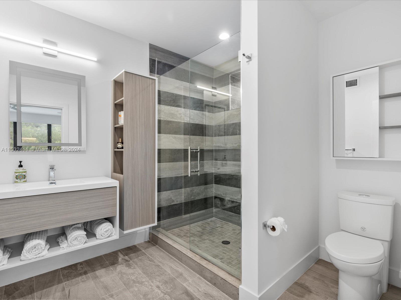 1408 SE 2nd Ct, Fort Lauderdale, Florida 33301, 4 Bedrooms Bedrooms, ,5 BathroomsBathrooms,Residential,For Sale,1408 SE 2nd Ct,A11532411