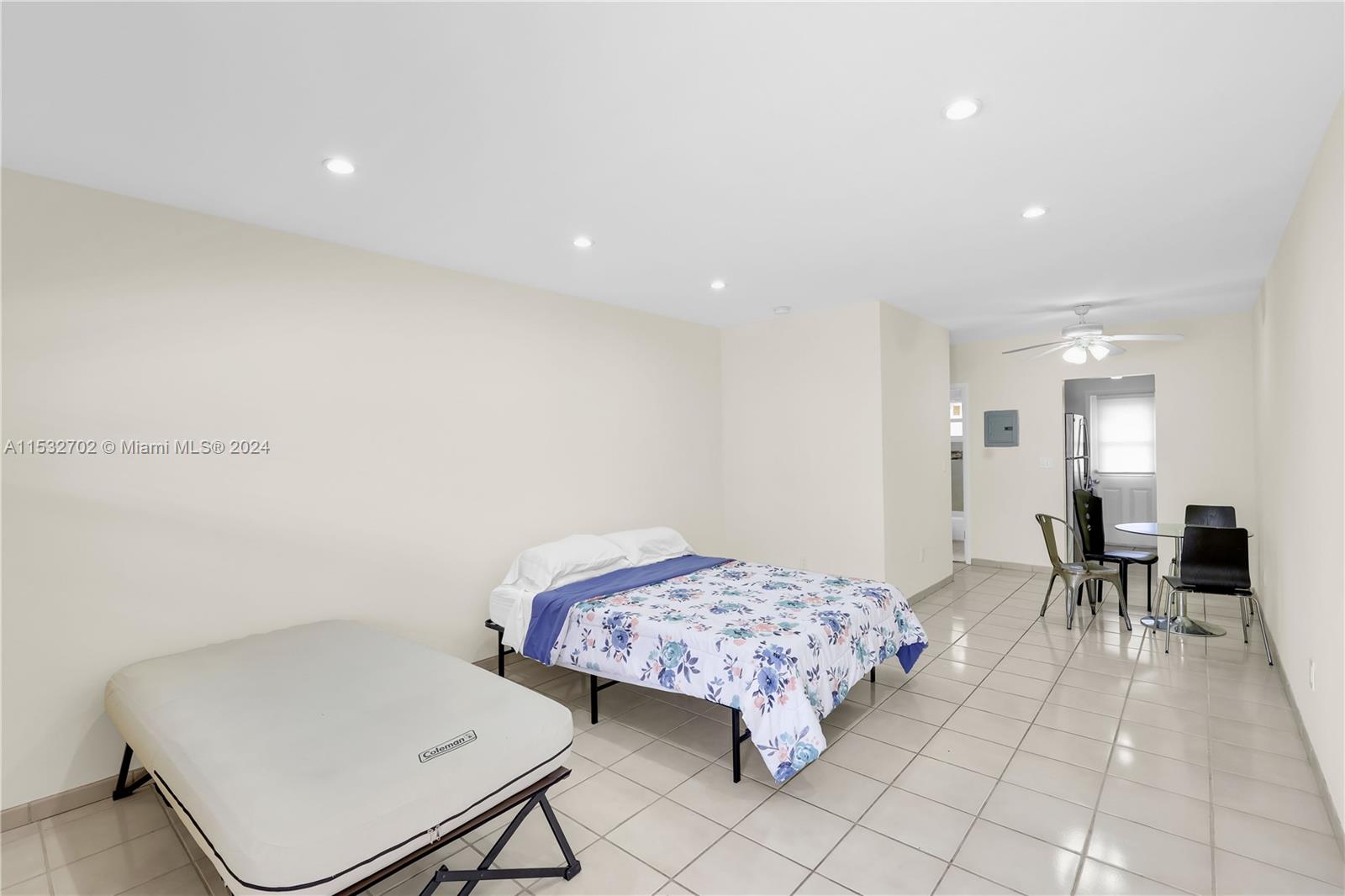 644 Meridian Ave 2, Miami Beach, Florida 33139, ,1 BathroomBathrooms,Residential,For Sale,644 Meridian Ave 2,A11532702