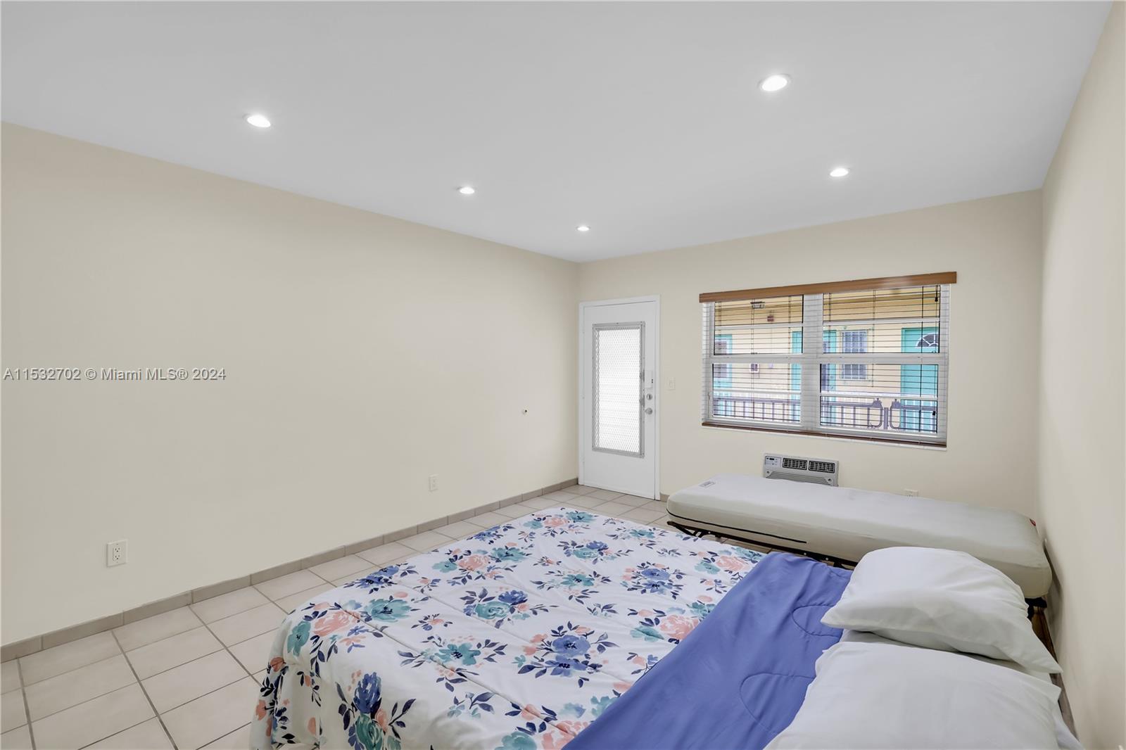 644 Meridian Ave 2, Miami Beach, Florida 33139, ,1 BathroomBathrooms,Residential,For Sale,644 Meridian Ave 2,A11532702