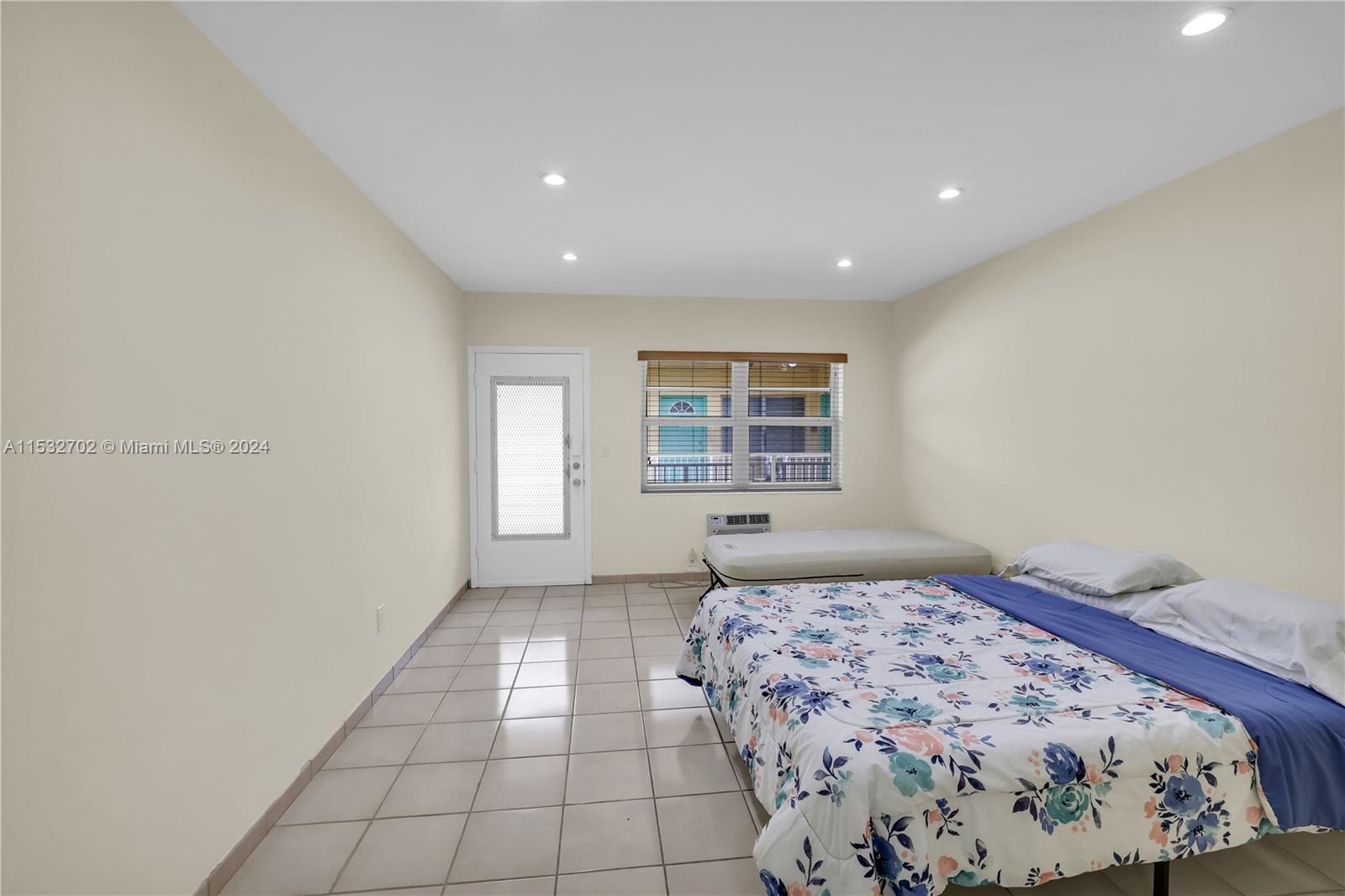 644 Meridian Ave 2, Miami Beach, Florida 33139, ,1 BathroomBathrooms,Residential,For Sale,644 Meridian Ave 2,A11532702