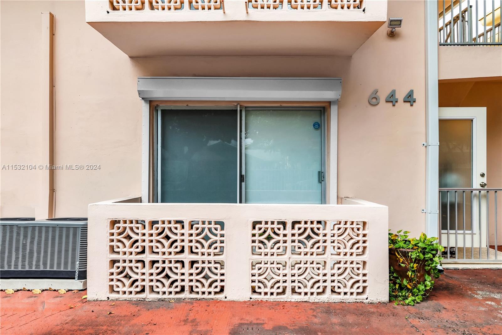 644 Meridian Ave 1, Miami Beach, Florida 33139, 1 Bedroom Bedrooms, ,1 BathroomBathrooms,Residential,For Sale,644 Meridian Ave 1,A11532104