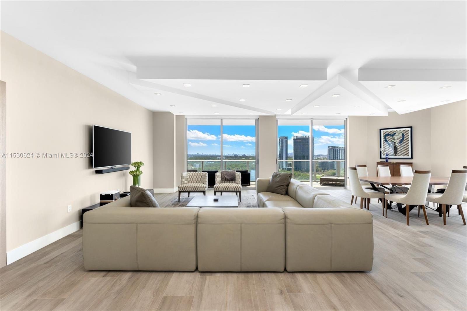 17111 Biscayne Blvd 1702, North Miami Beach, Florida 33160, 2 Bedrooms Bedrooms, ,2 BathroomsBathrooms,Residential,For Sale,17111 Biscayne Blvd 1702,A11530624