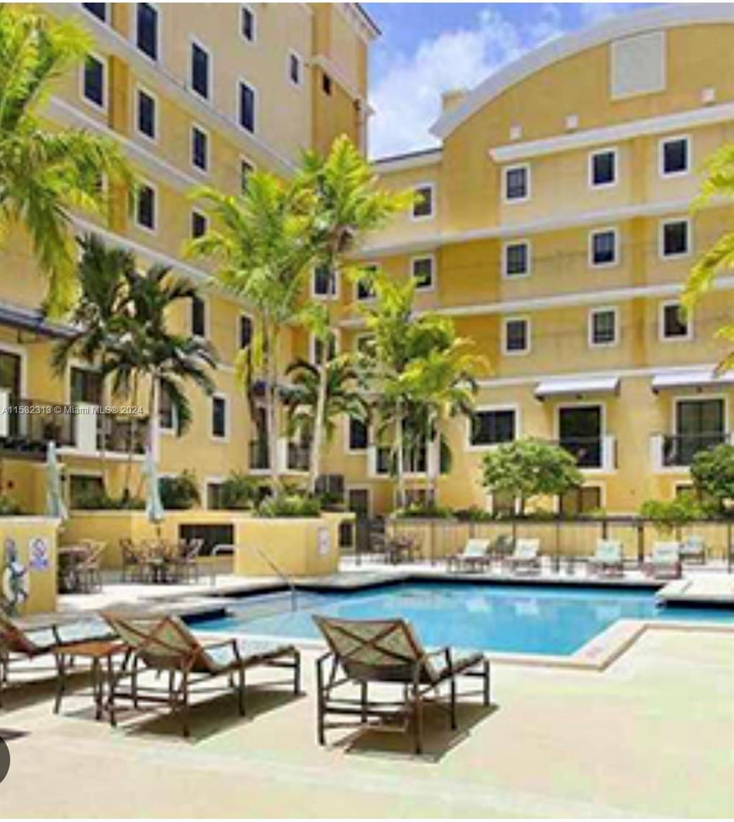 Miami, Florida 33156, 2 Bedrooms Bedrooms, ,2 BathroomsBathrooms,Residentiallease,For Rent,A11532313