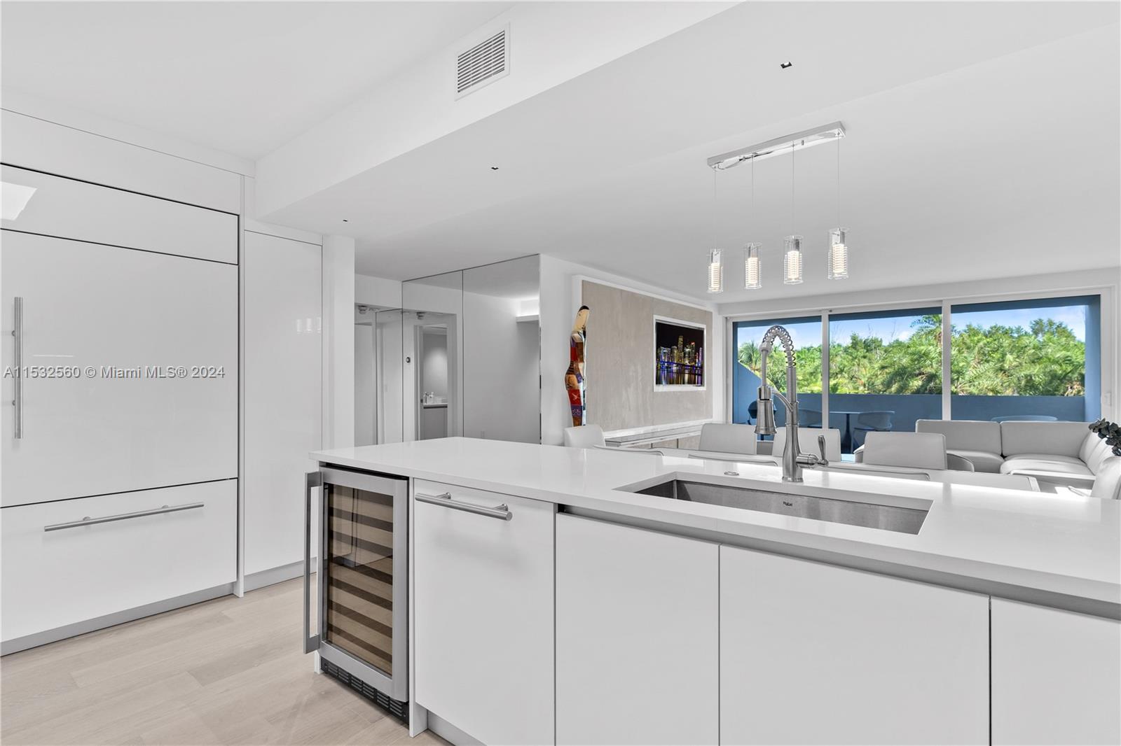 155 Ocean Lane Dr 210, Key Biscayne, Florida 33149, 2 Bedrooms Bedrooms, ,2 BathroomsBathrooms,Residentiallease,For Rent,155 Ocean Lane Dr 210,A11532560
