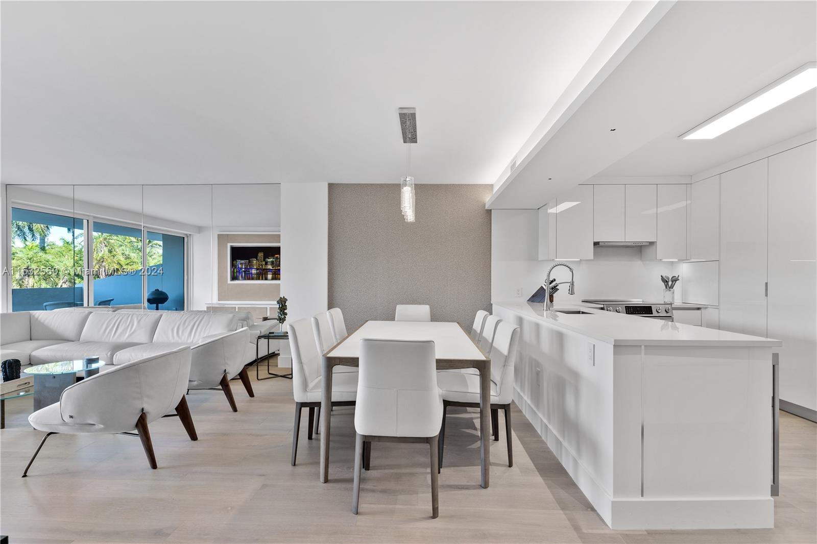 155 Ocean Lane Dr 210, Key Biscayne, Florida 33149, 2 Bedrooms Bedrooms, ,2 BathroomsBathrooms,Residentiallease,For Rent,155 Ocean Lane Dr 210,A11532560