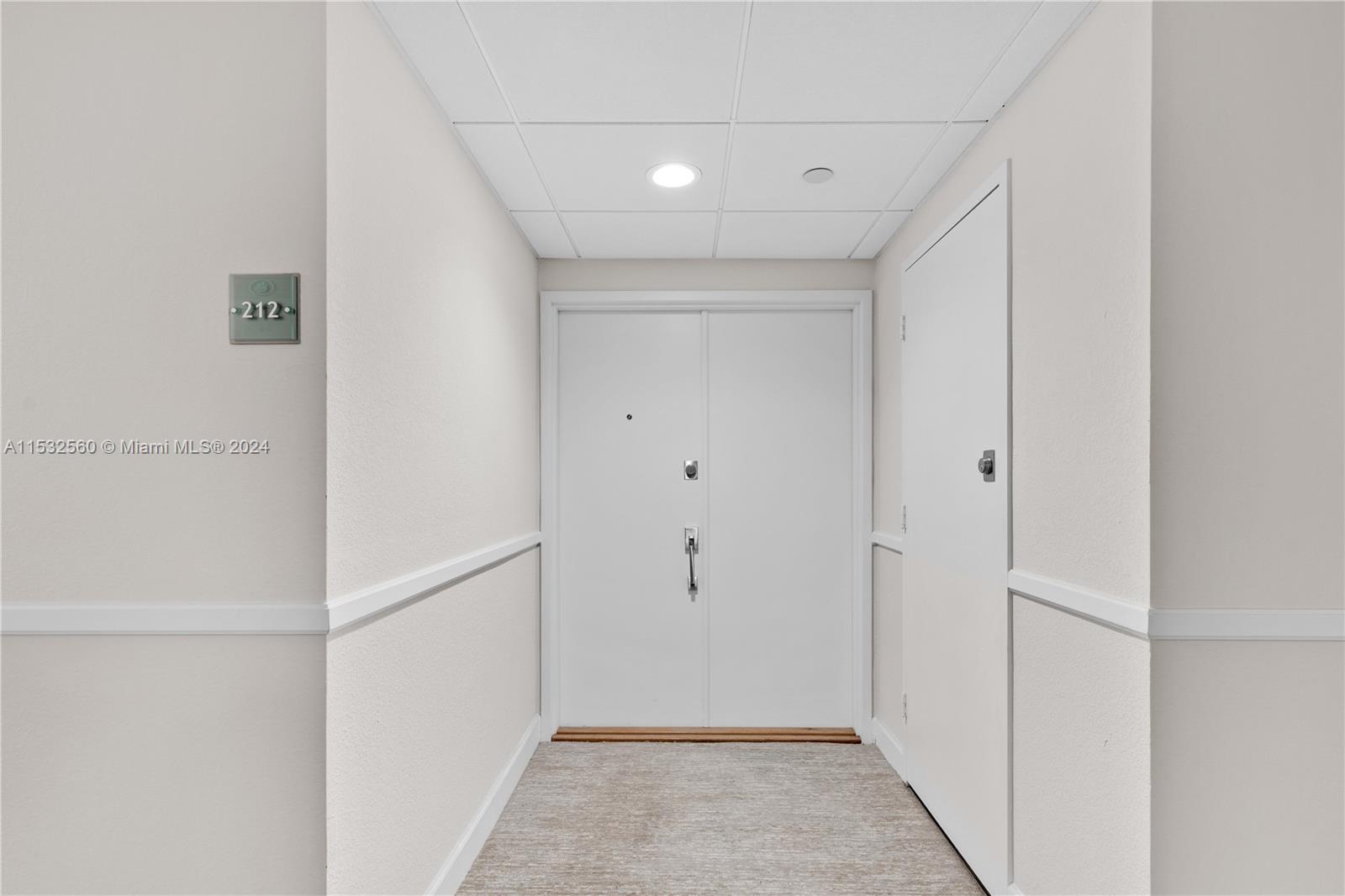 155 Ocean Lane Dr 210, Key Biscayne, Florida 33149, 2 Bedrooms Bedrooms, ,2 BathroomsBathrooms,Residentiallease,For Rent,155 Ocean Lane Dr 210,A11532560