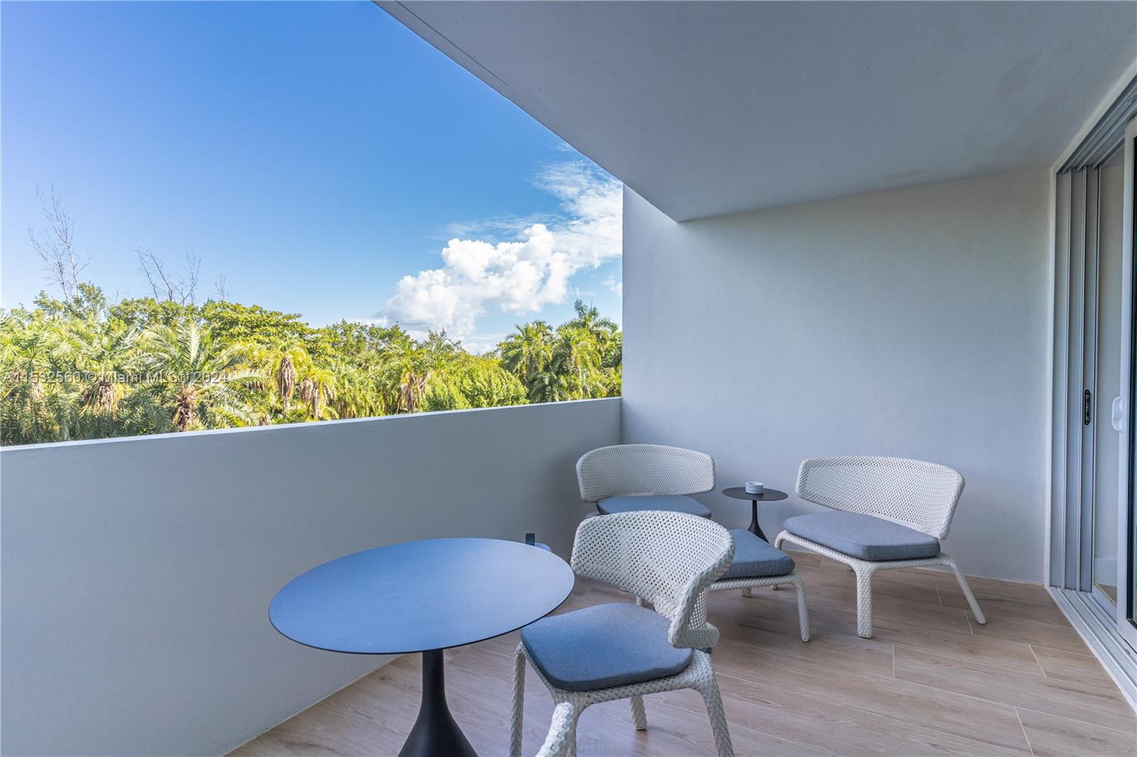 155 Ocean Lane Dr 210, Key Biscayne, Florida 33149, 2 Bedrooms Bedrooms, ,2 BathroomsBathrooms,Residentiallease,For Rent,155 Ocean Lane Dr 210,A11532560