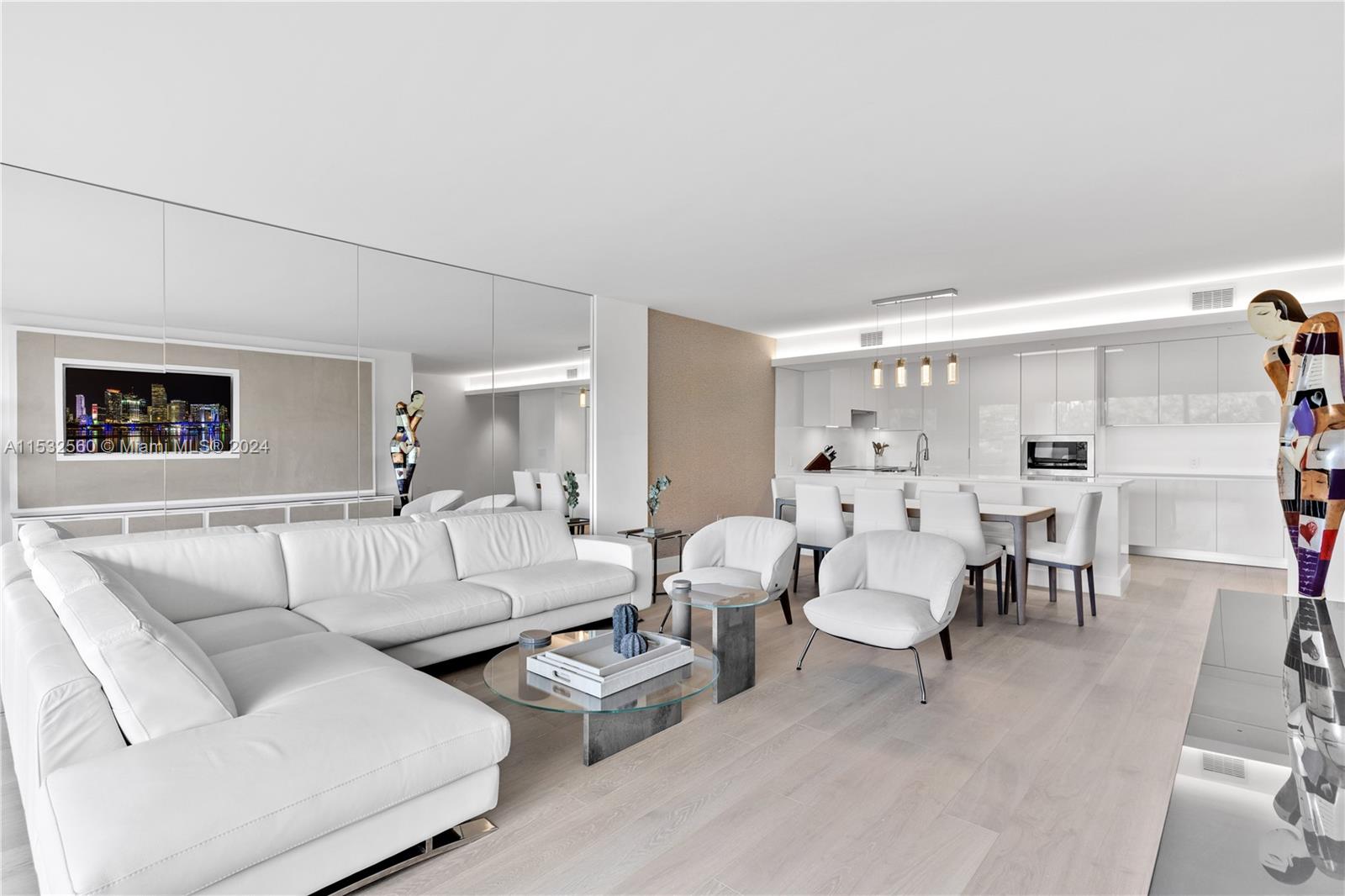 155 Ocean Lane Dr 210, Key Biscayne, Florida 33149, 2 Bedrooms Bedrooms, ,2 BathroomsBathrooms,Residentiallease,For Rent,155 Ocean Lane Dr 210,A11532560