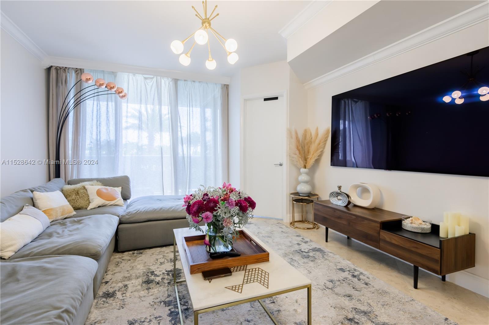 19111 Collins Ave 207, Sunny Isles Beach, Florida 33160, 2 Bedrooms Bedrooms, ,2 BathroomsBathrooms,Residential,For Sale,19111 Collins Ave 207,A11528642