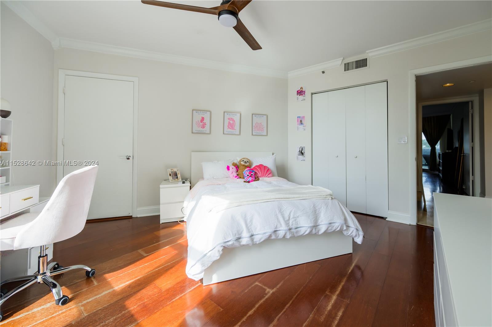19111 Collins Ave 207, Sunny Isles Beach, Florida 33160, 2 Bedrooms Bedrooms, ,2 BathroomsBathrooms,Residential,For Sale,19111 Collins Ave 207,A11528642