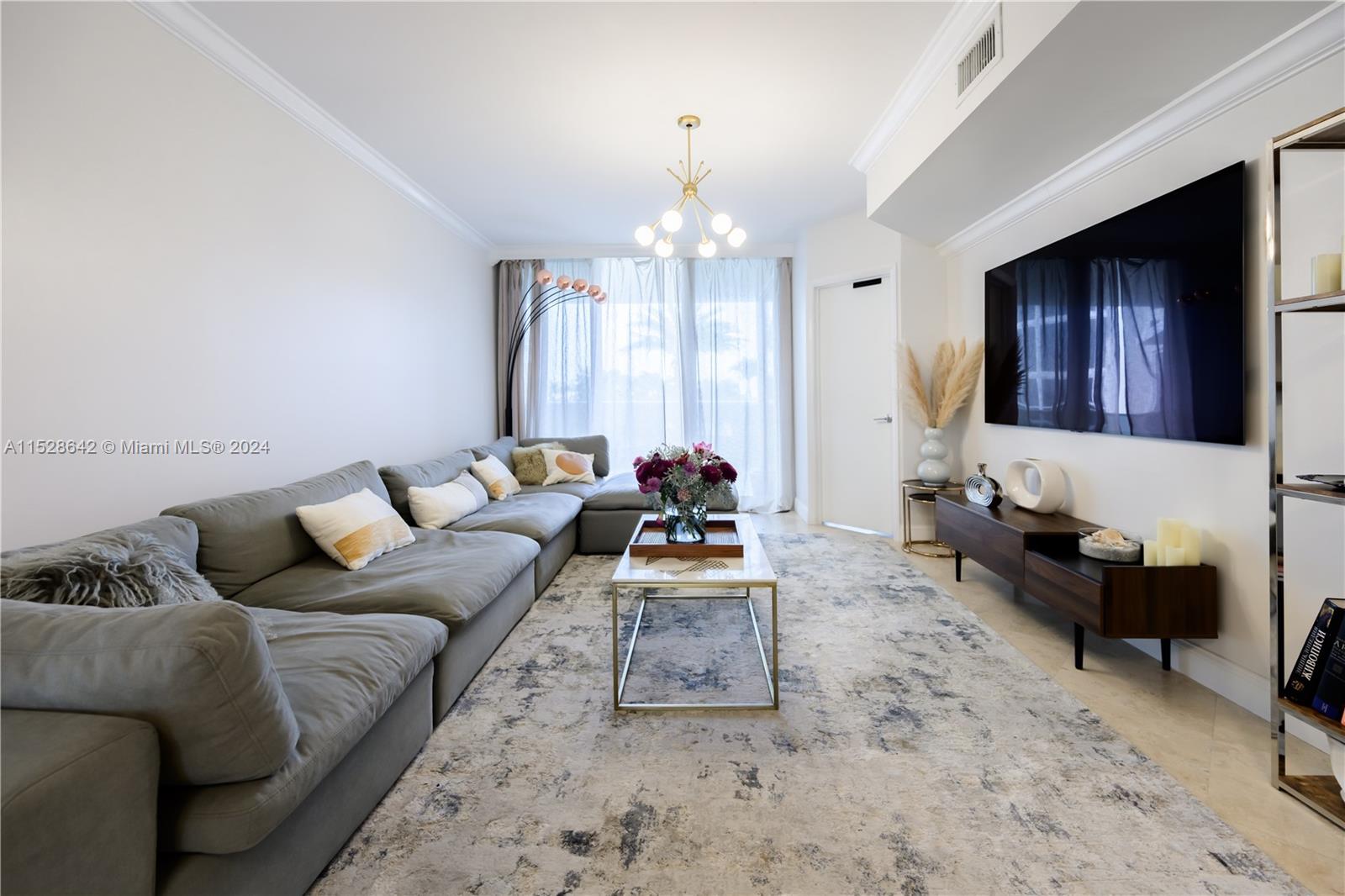 19111 Collins Ave 207, Sunny Isles Beach, Florida 33160, 2 Bedrooms Bedrooms, ,2 BathroomsBathrooms,Residential,For Sale,19111 Collins Ave 207,A11528642