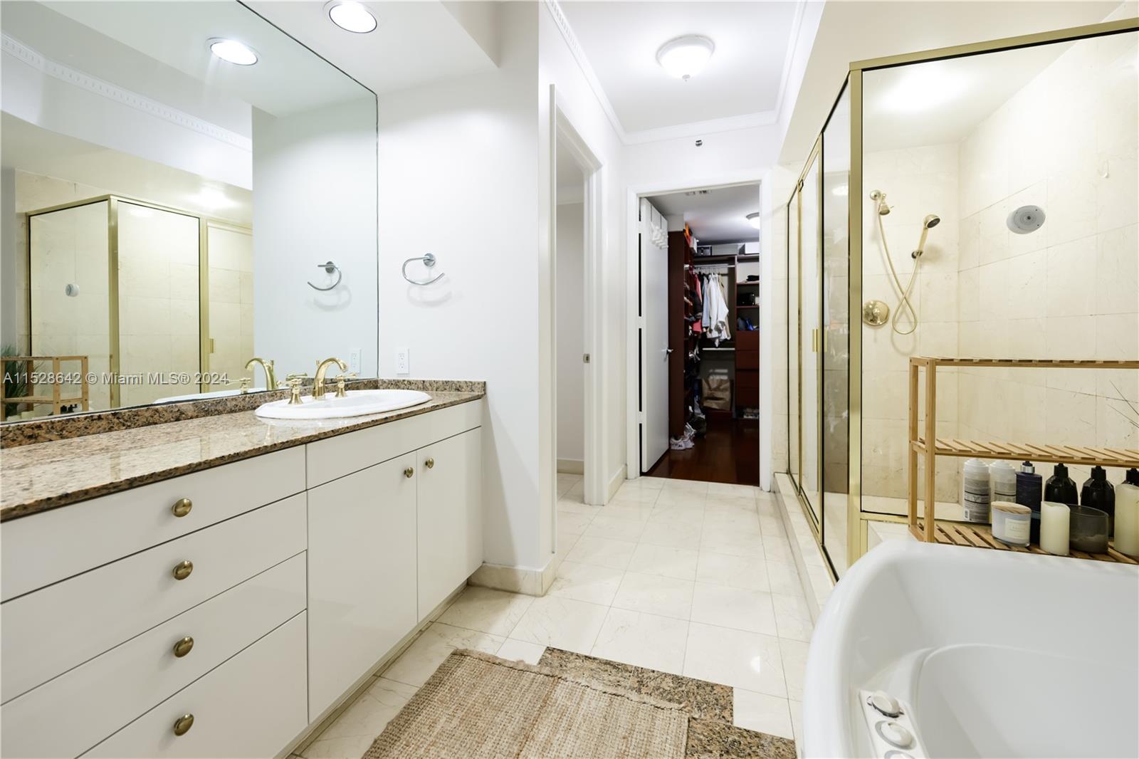 19111 Collins Ave 207, Sunny Isles Beach, Florida 33160, 2 Bedrooms Bedrooms, ,2 BathroomsBathrooms,Residential,For Sale,19111 Collins Ave 207,A11528642