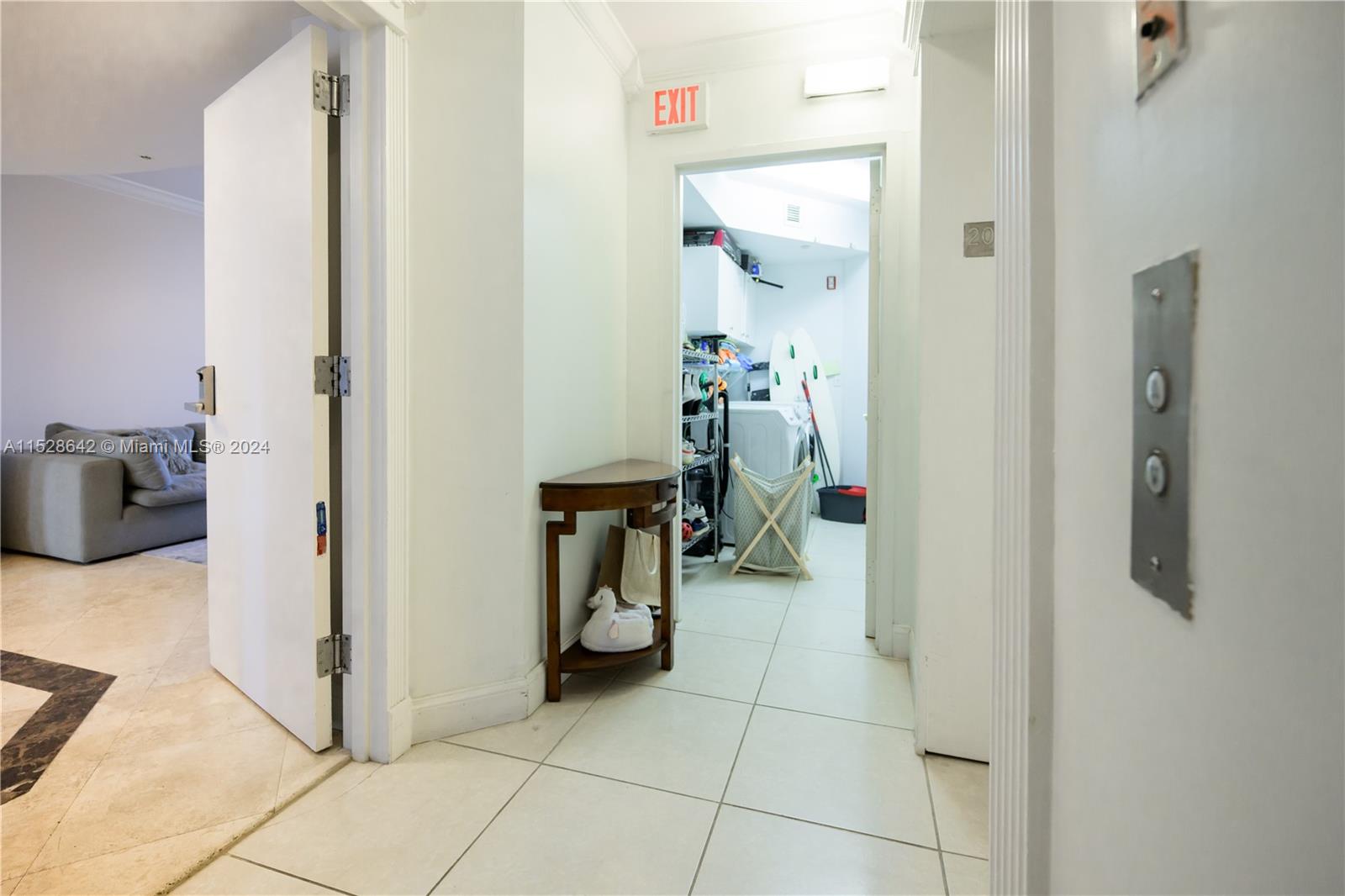 19111 Collins Ave 207, Sunny Isles Beach, Florida 33160, 2 Bedrooms Bedrooms, ,2 BathroomsBathrooms,Residential,For Sale,19111 Collins Ave 207,A11528642
