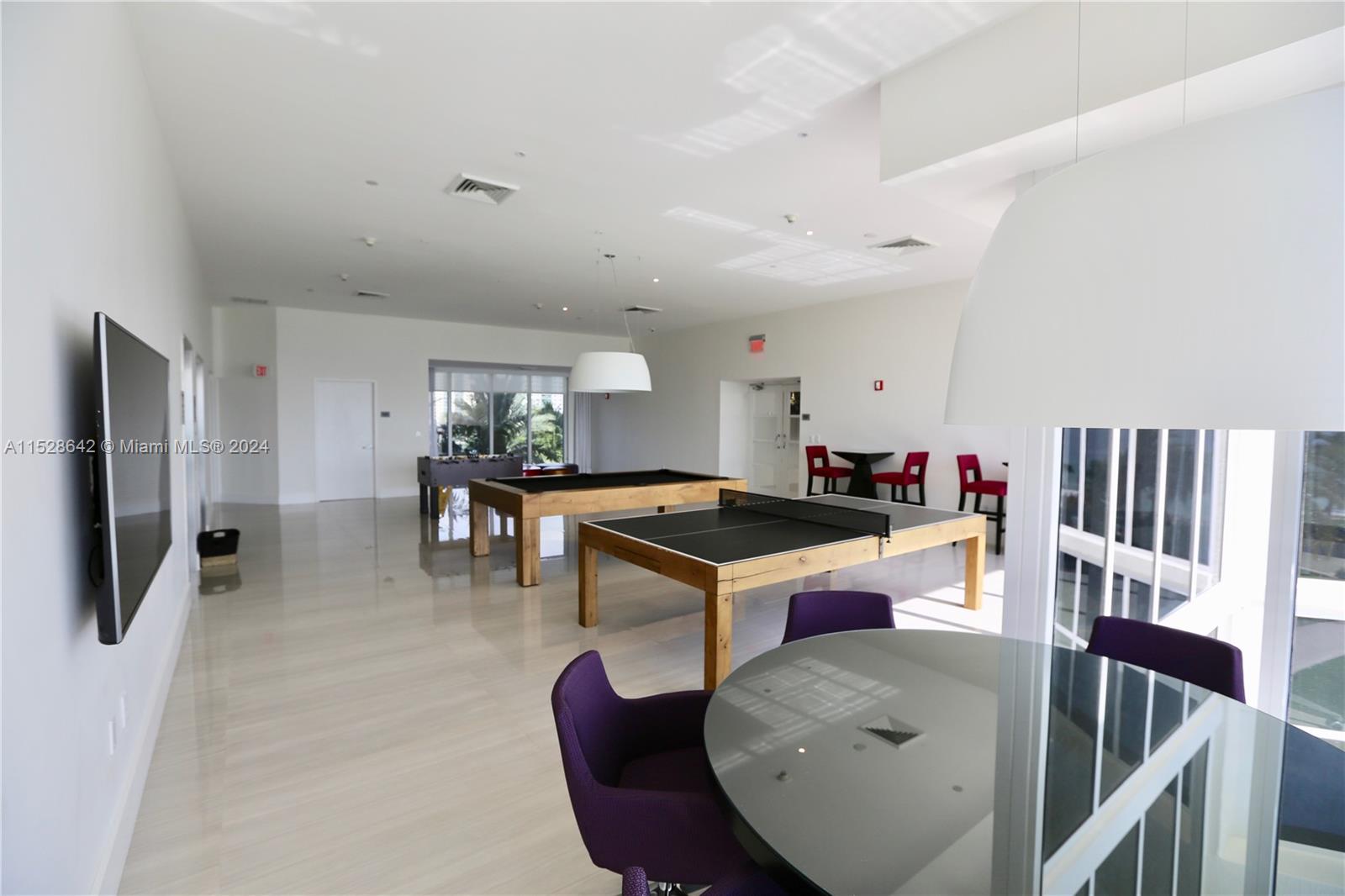 19111 Collins Ave 207, Sunny Isles Beach, Florida 33160, 2 Bedrooms Bedrooms, ,2 BathroomsBathrooms,Residential,For Sale,19111 Collins Ave 207,A11528642