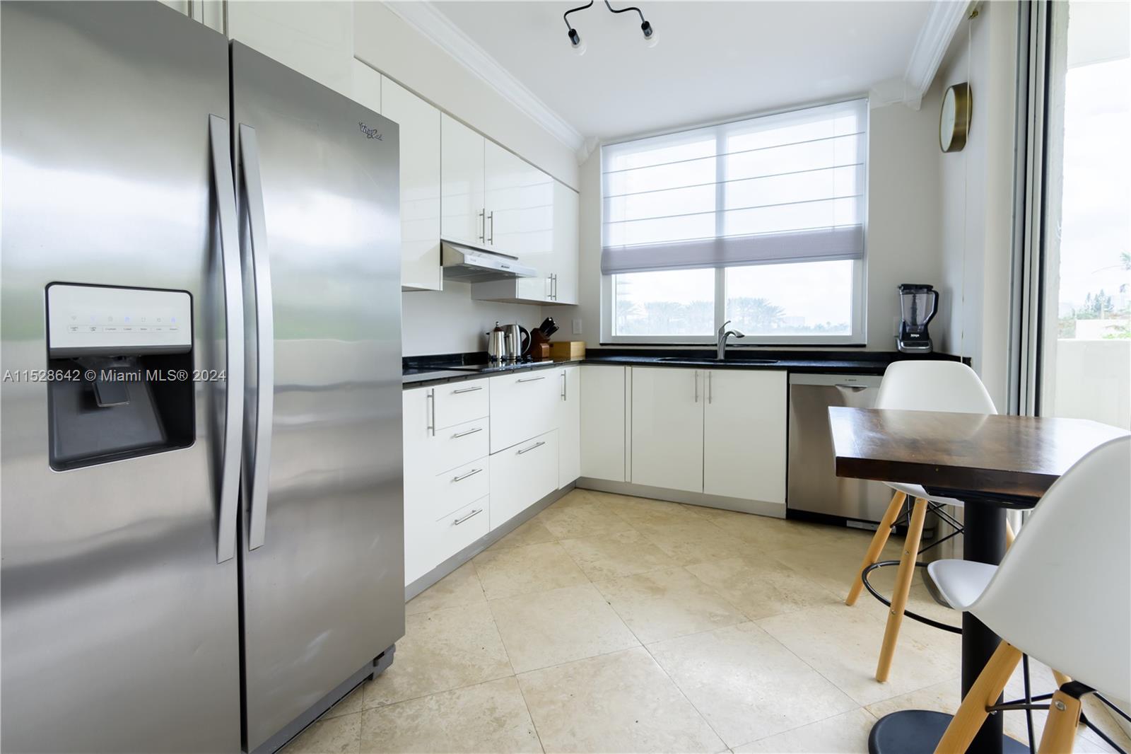 19111 Collins Ave 207, Sunny Isles Beach, Florida 33160, 2 Bedrooms Bedrooms, ,2 BathroomsBathrooms,Residential,For Sale,19111 Collins Ave 207,A11528642
