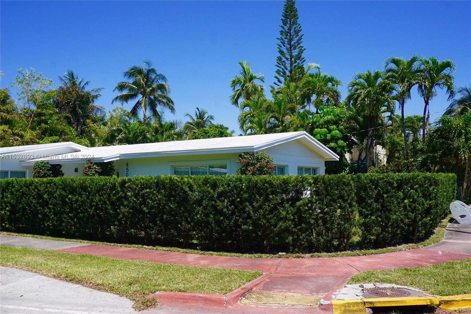 4500 Alton Rd, Miami Beach, Florida 33140, 3 Bedrooms Bedrooms, ,3 BathroomsBathrooms,Residential,For Sale,4500 Alton Rd,A11532893