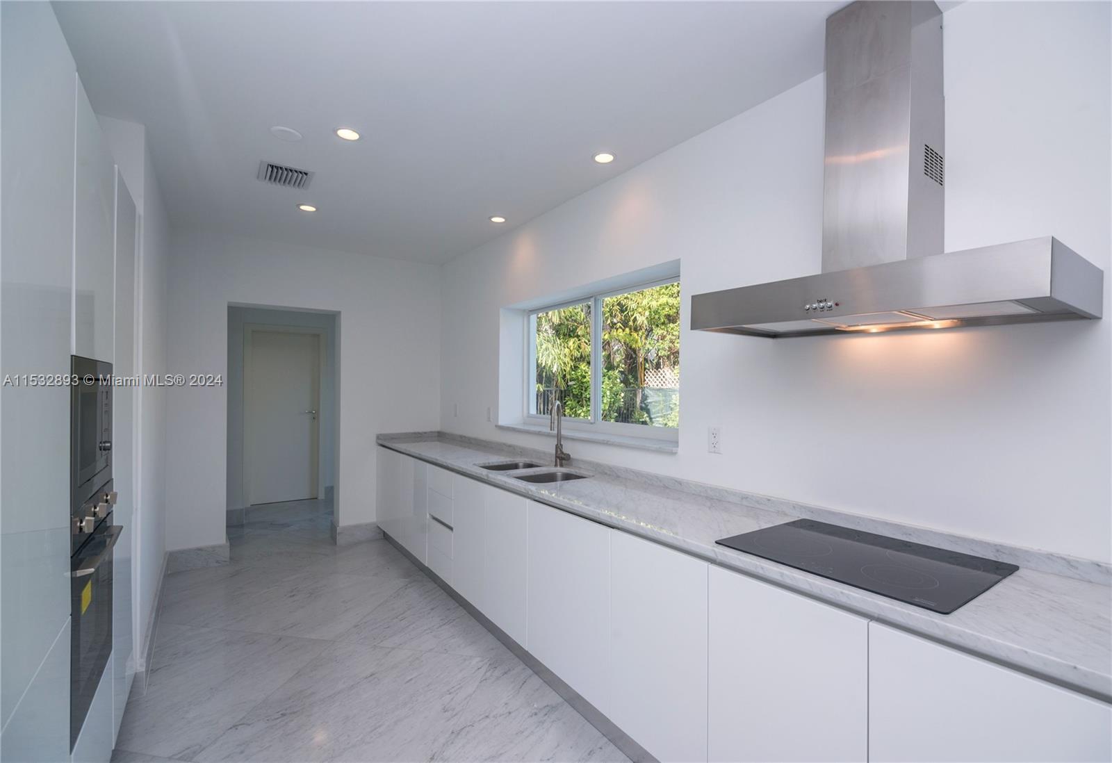 4500 Alton Rd, Miami Beach, Florida 33140, 3 Bedrooms Bedrooms, ,3 BathroomsBathrooms,Residential,For Sale,4500 Alton Rd,A11532893