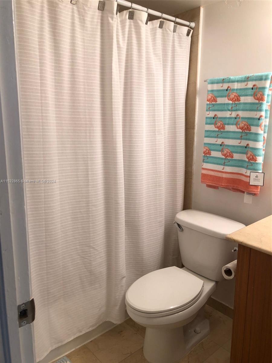 10275 Collins Ave 403, Bal Harbour, Florida 33154, ,1 BathroomBathrooms,Residential,For Sale,10275 Collins Ave 403,A11532865