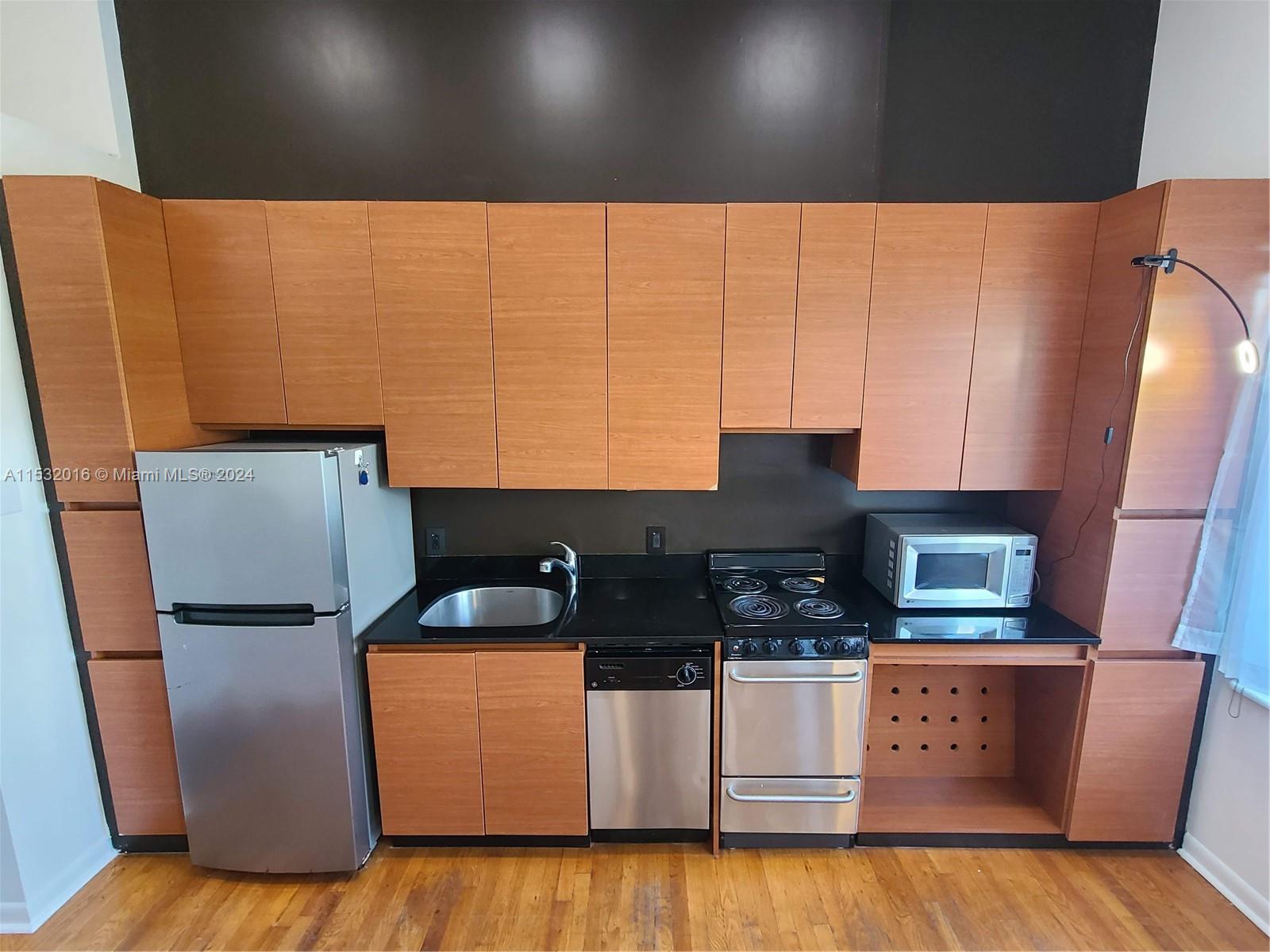 1521 Lenox Ave 303, Miami Beach, Florida 33139, ,1 BathroomBathrooms,Residential,For Sale,1521 Lenox Ave 303,A11532016