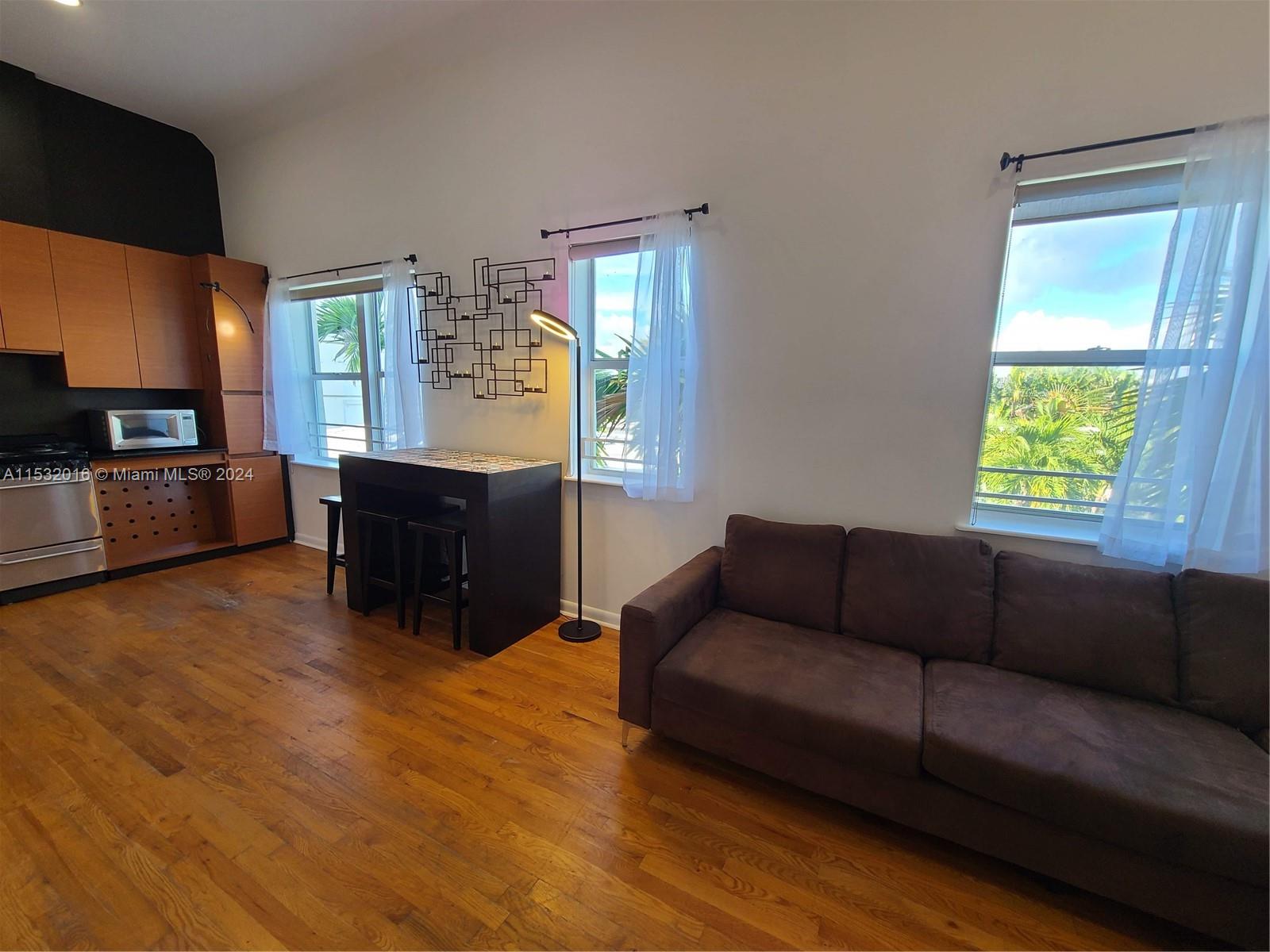 1521 Lenox Ave 303, Miami Beach, Florida 33139, ,1 BathroomBathrooms,Residential,For Sale,1521 Lenox Ave 303,A11532016