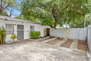 Miami, Florida 33150, 2 Bedrooms Bedrooms, ,2 BathroomsBathrooms,Residentiallease,For Rent,A11531455