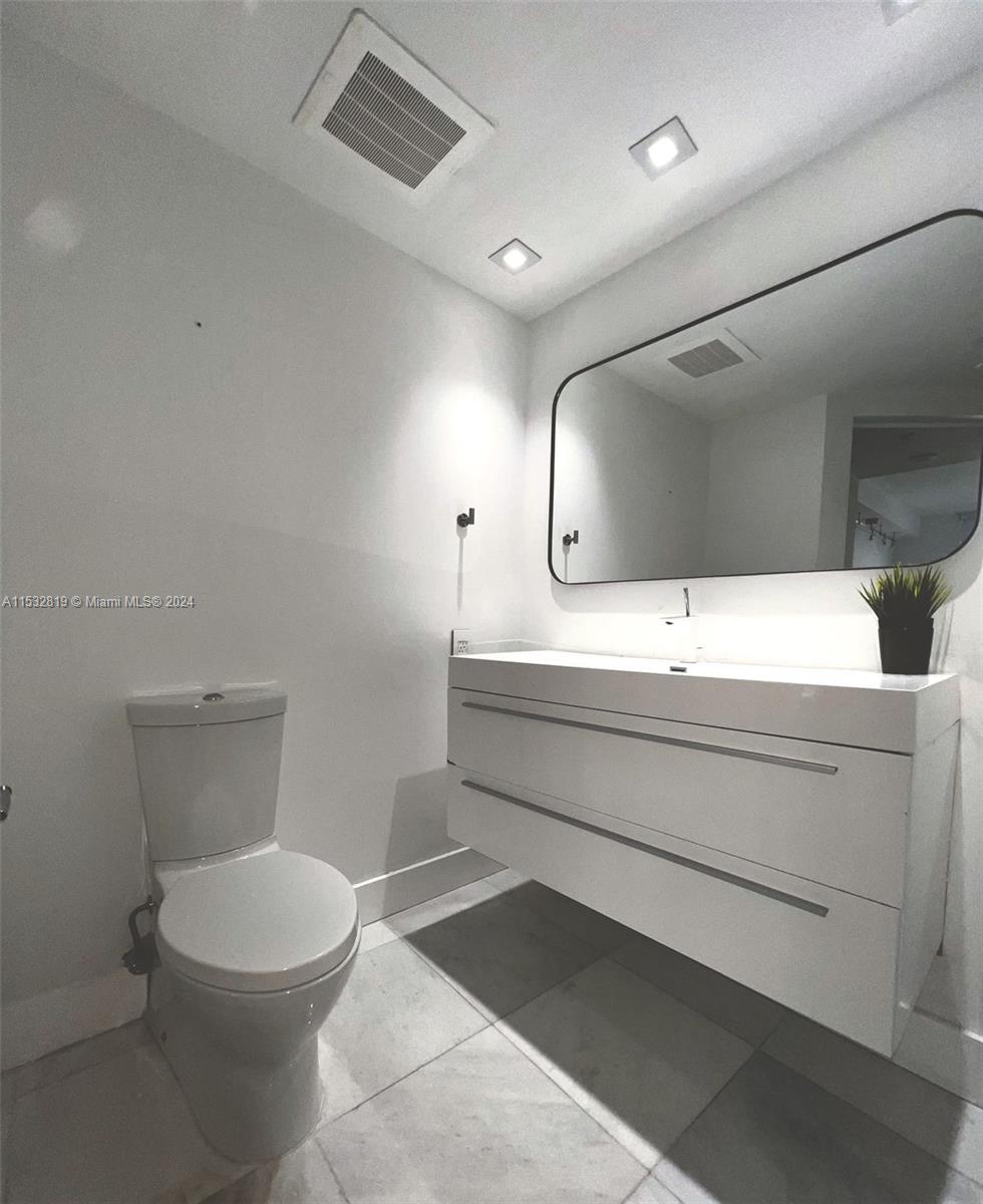 901 Brickell Key Blvd 1505, Miami, Florida 33131, 2 Bedrooms Bedrooms, ,2 BathroomsBathrooms,Residential,For Sale,901 Brickell Key Blvd 1505,A11532819
