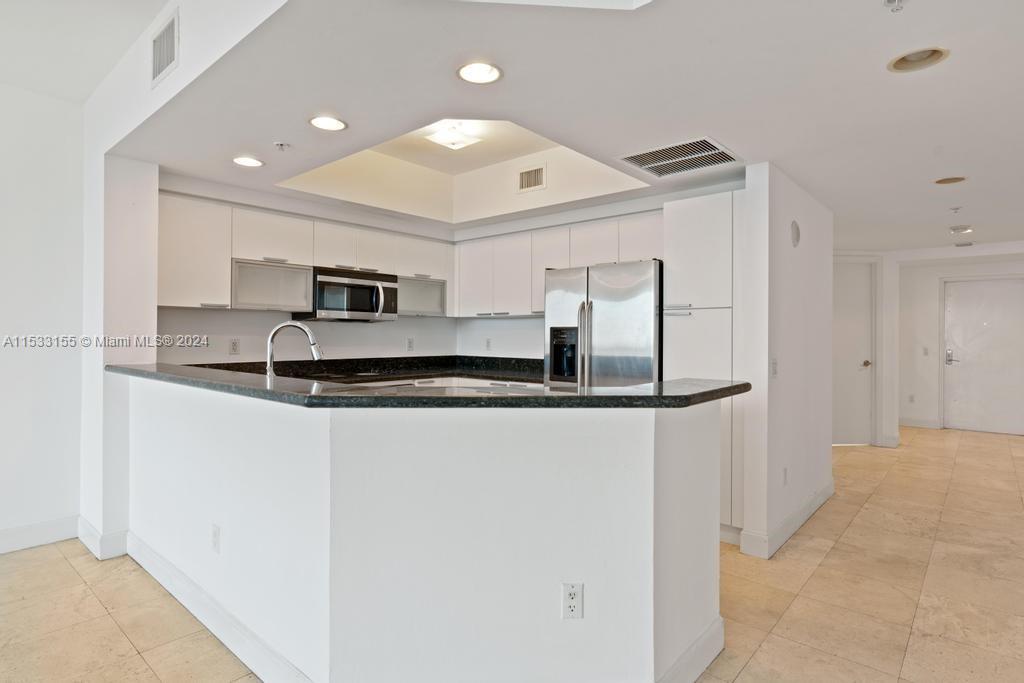15051 Royal Oaks Ln 1003, North Miami, Florida 33181, 3 Bedrooms Bedrooms, ,3 BathroomsBathrooms,Residentiallease,For Rent,15051 Royal Oaks Ln 1003,A11533155