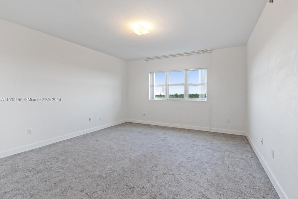 15051 Royal Oaks Ln 1003, North Miami, Florida 33181, 3 Bedrooms Bedrooms, ,3 BathroomsBathrooms,Residentiallease,For Rent,15051 Royal Oaks Ln 1003,A11533155