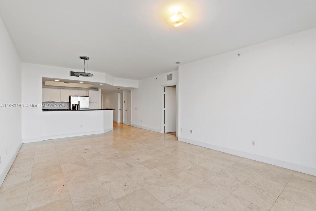 15051 Royal Oaks Ln 1003, North Miami, Florida 33181, 3 Bedrooms Bedrooms, ,3 BathroomsBathrooms,Residentiallease,For Rent,15051 Royal Oaks Ln 1003,A11533155