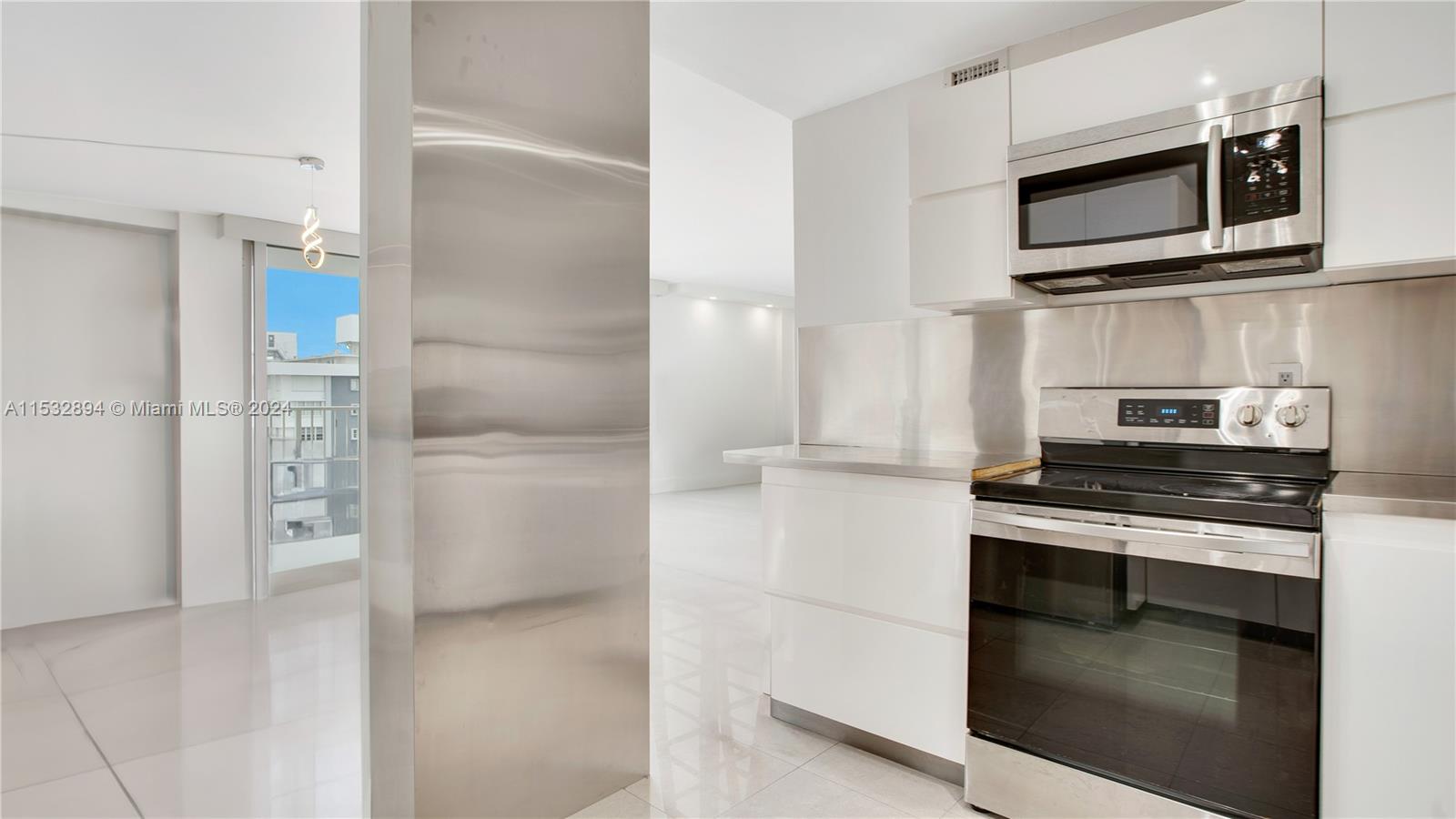 5838 Collins Ave 15C, Miami Beach, Florida 33140, 2 Bedrooms Bedrooms, ,2 BathroomsBathrooms,Residential,For Sale,5838 Collins Ave 15C,A11532894
