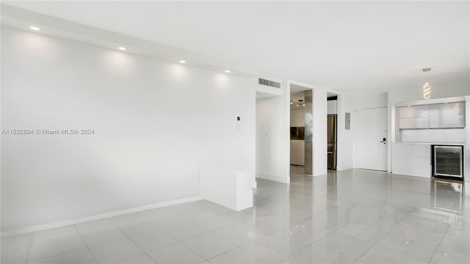 5838 Collins Ave 15C, Miami Beach, Florida 33140, 2 Bedrooms Bedrooms, ,2 BathroomsBathrooms,Residential,For Sale,5838 Collins Ave 15C,A11532894