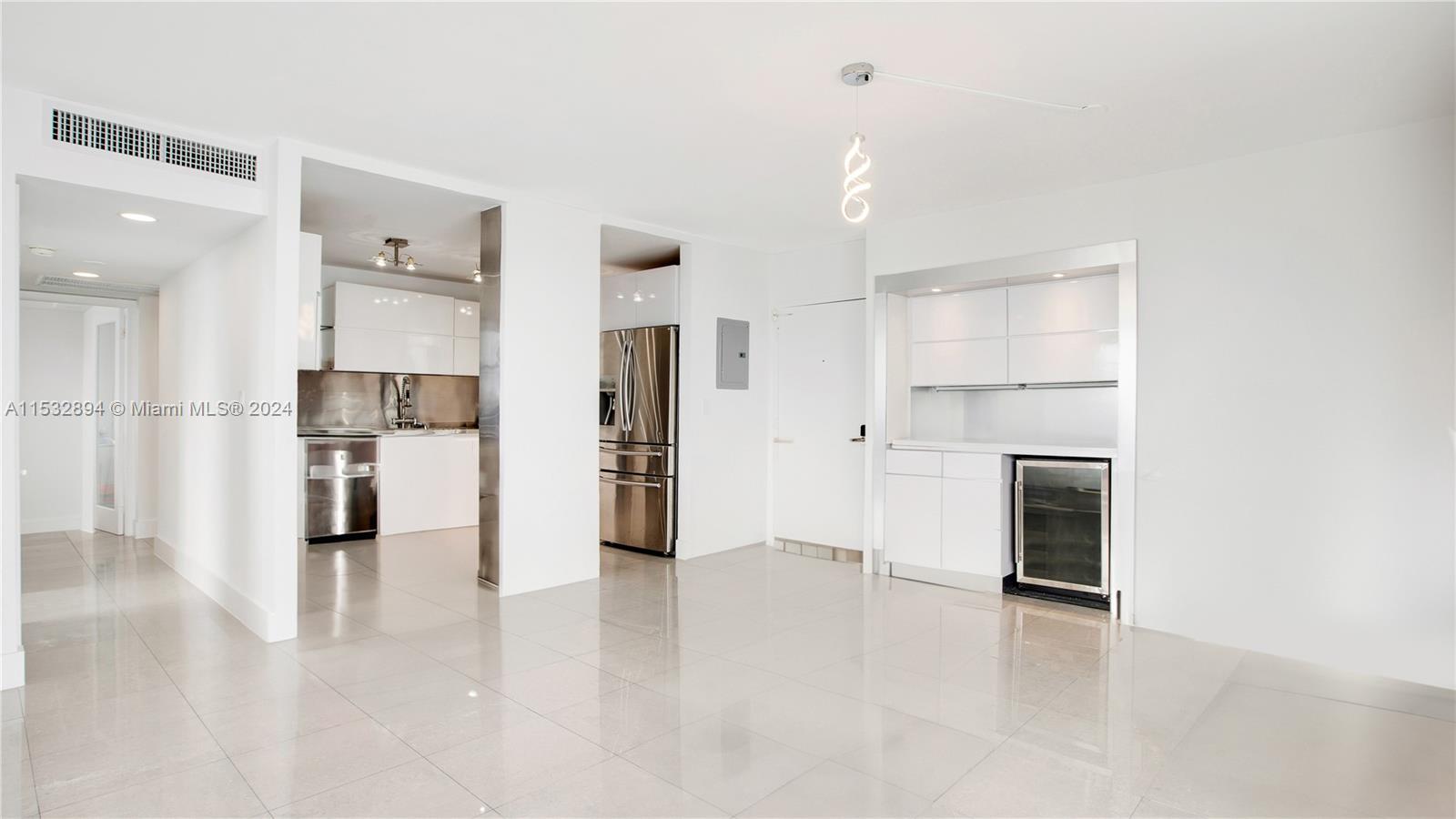 5838 Collins Ave 15C, Miami Beach, Florida 33140, 2 Bedrooms Bedrooms, ,2 BathroomsBathrooms,Residential,For Sale,5838 Collins Ave 15C,A11532894