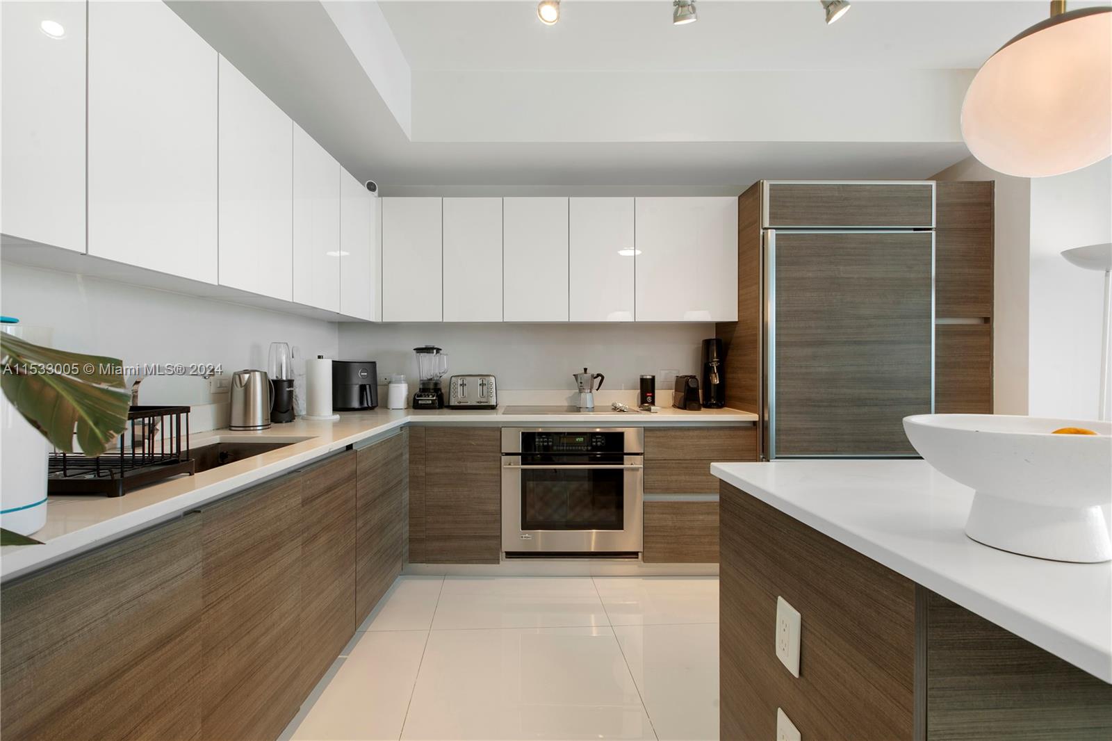 1100 S Miami Ave 3810, Miami, Florida 33130, 2 Bedrooms Bedrooms, ,2 BathroomsBathrooms,Residential,For Sale,1100 S Miami Ave 3810,A11533005