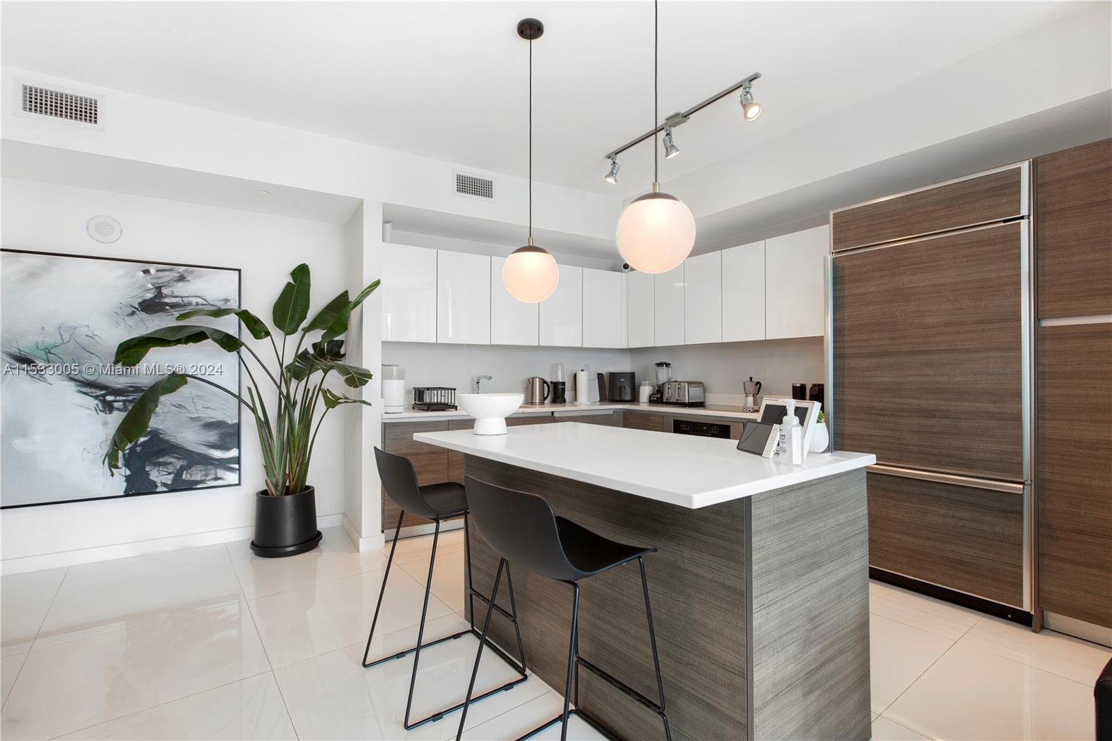 1100 S Miami Ave 3810, Miami, Florida 33130, 2 Bedrooms Bedrooms, ,2 BathroomsBathrooms,Residential,For Sale,1100 S Miami Ave 3810,A11533005