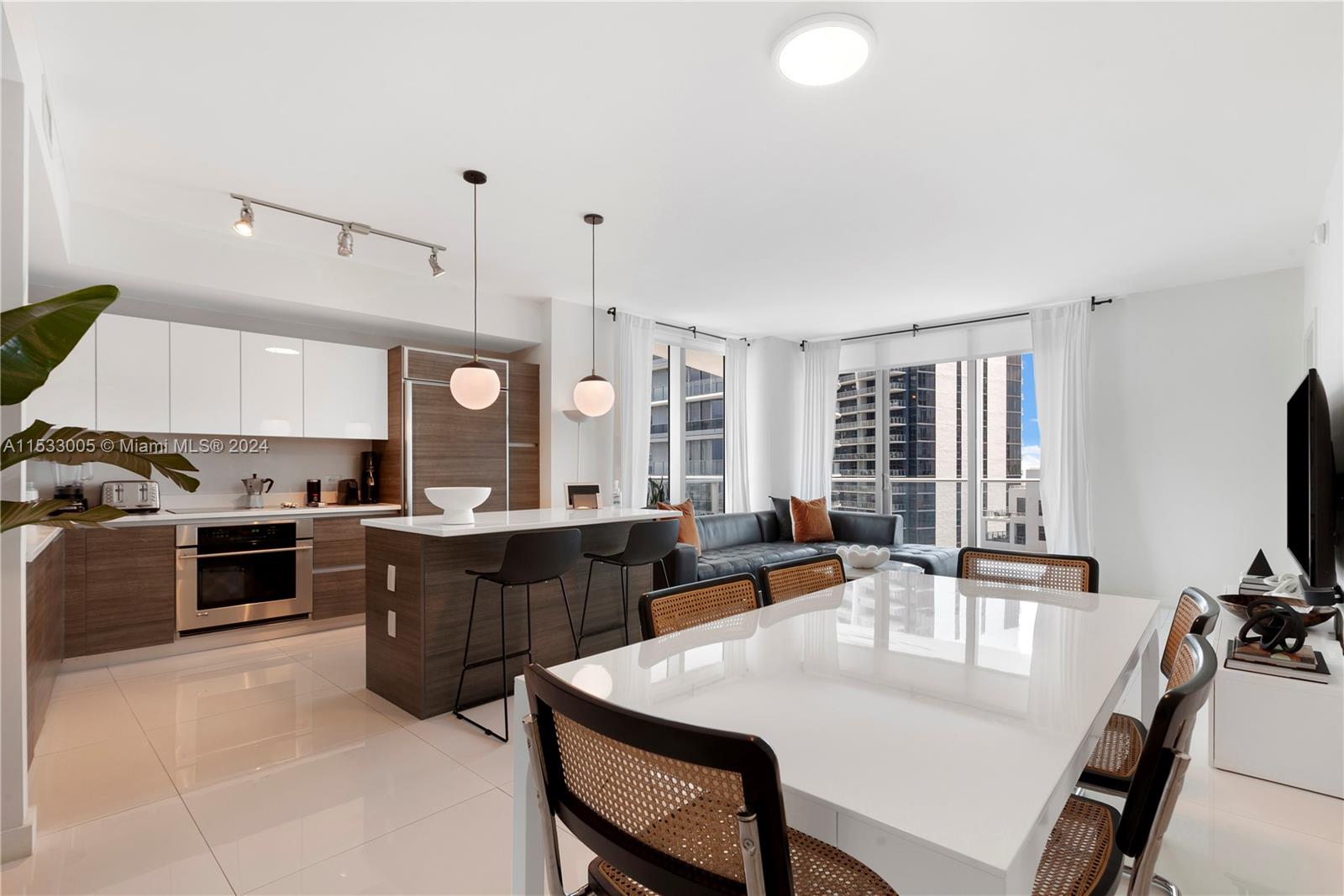 1100 S Miami Ave 3810, Miami, Florida 33130, 2 Bedrooms Bedrooms, ,2 BathroomsBathrooms,Residential,For Sale,1100 S Miami Ave 3810,A11533005