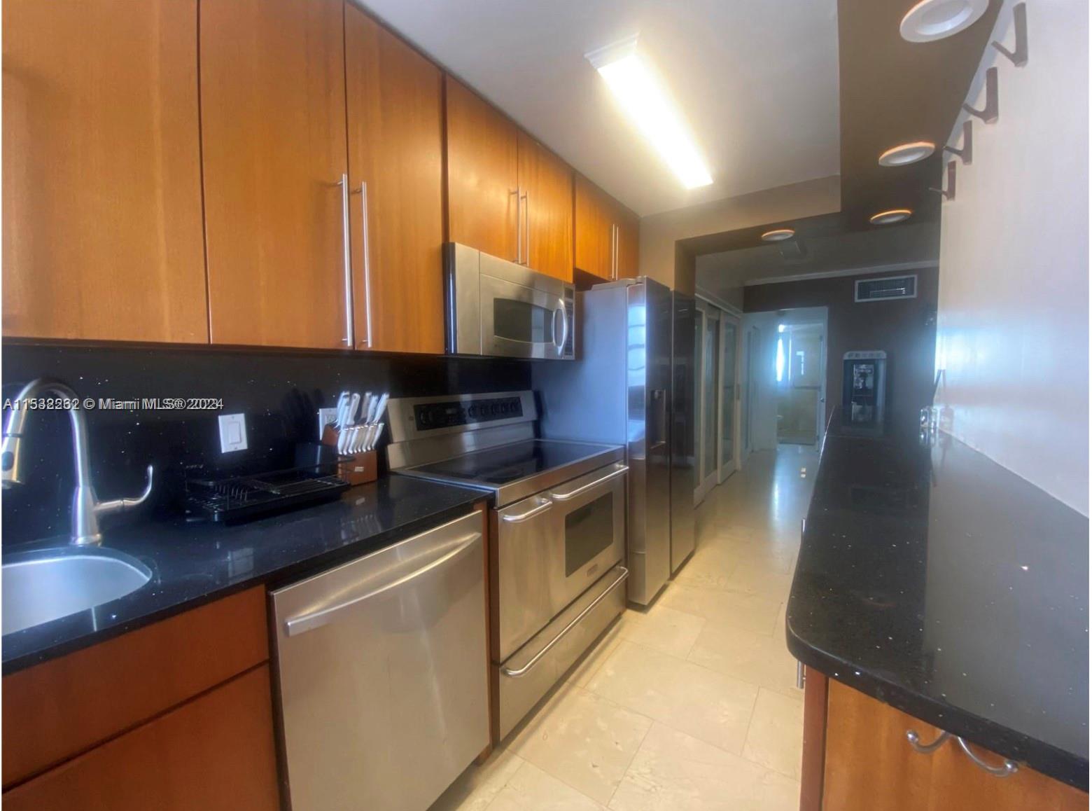 1340 Lincoln Rd 803, Miami Beach, Florida 33139, 2 Bedrooms Bedrooms, ,1 BathroomBathrooms,Residentiallease,For Rent,1340 Lincoln Rd 803,A11532262