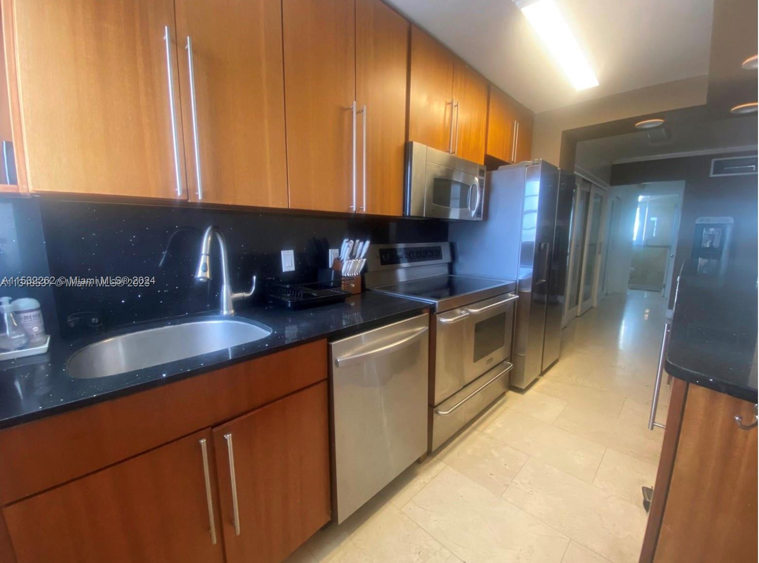 1340 Lincoln Rd 803, Miami Beach, Florida 33139, 2 Bedrooms Bedrooms, ,1 BathroomBathrooms,Residentiallease,For Rent,1340 Lincoln Rd 803,A11532262