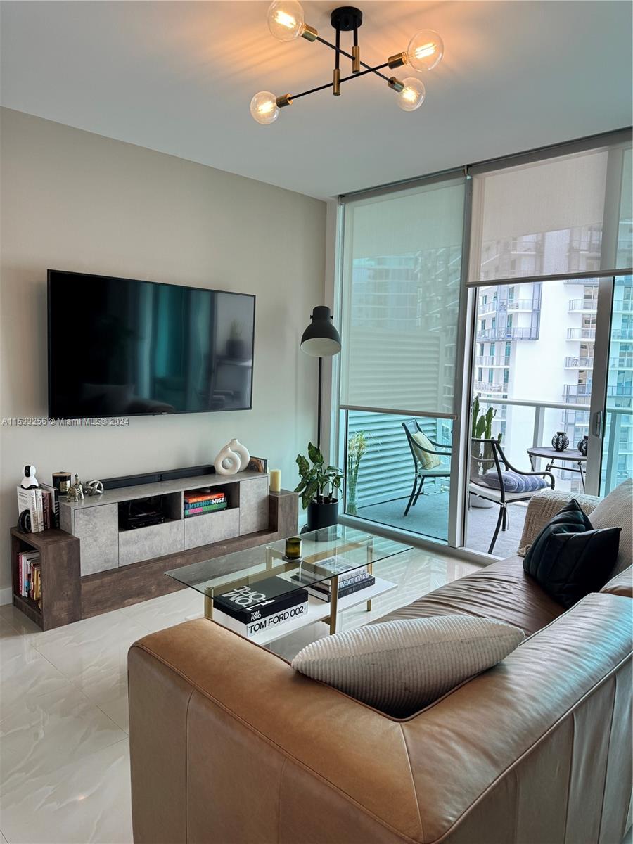 300 S Biscayne Blvd T-3307, Miami, Florida 33131, 1 Bedroom Bedrooms, ,1 BathroomBathrooms,Residentiallease,For Rent,300 S Biscayne Blvd T-3307,A11533256
