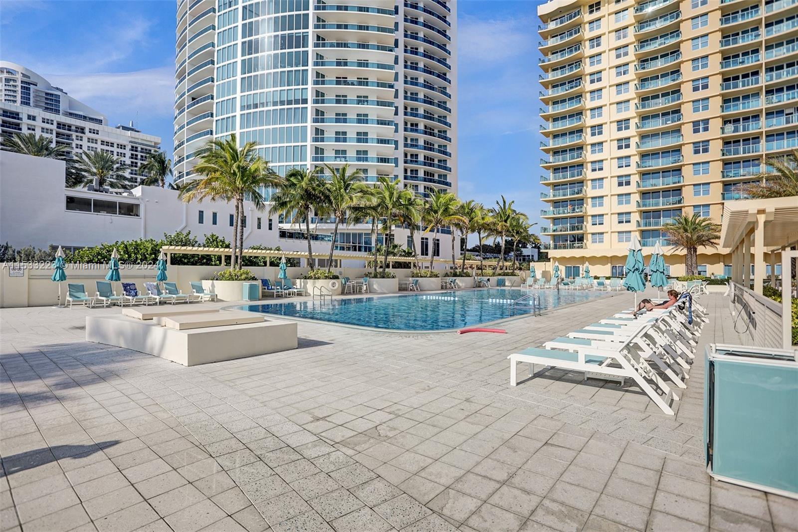 Hollywood, Florida 33019, 1 Bedroom Bedrooms, ,1 BathroomBathrooms,Residentiallease,For Rent,A11533223