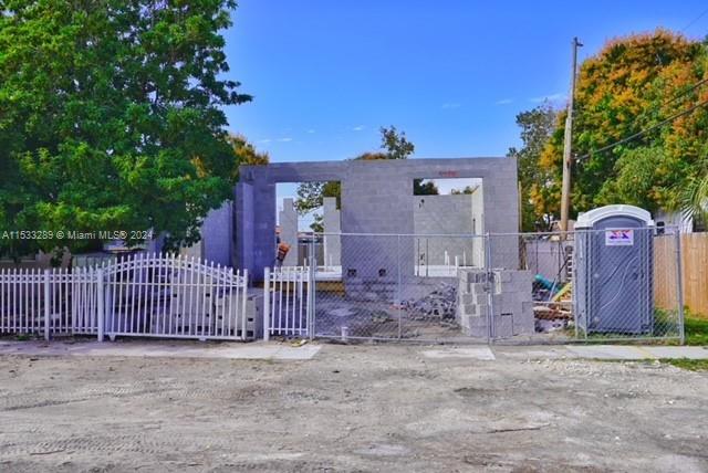 4550 E 7th Ave, Hialeah, Florida 33013, 4 Bedrooms Bedrooms, ,2 BathroomsBathrooms,Residential,For Sale,4550 E 7th Ave,A11533289