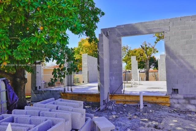 4550 E 7th Ave, Hialeah, Florida 33013, 4 Bedrooms Bedrooms, ,2 BathroomsBathrooms,Residential,For Sale,4550 E 7th Ave,A11533289