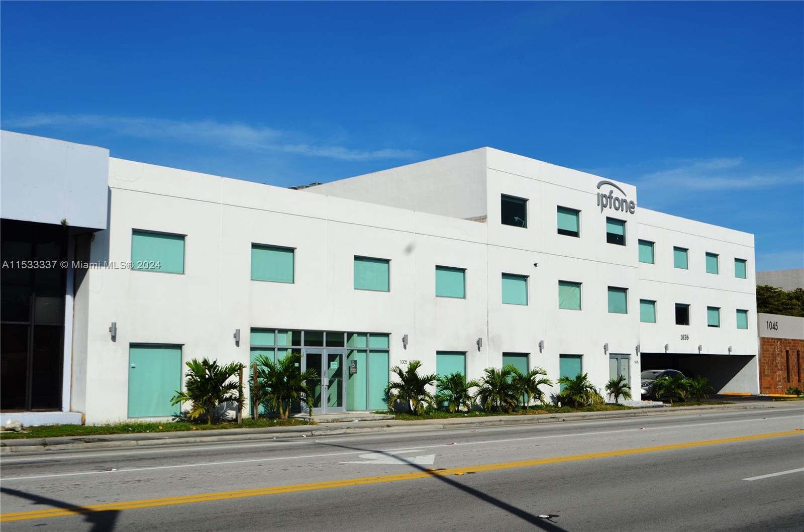 1005 NE 125th St, North Miami, Florida 33161, ,Commerciallease,For Rent,1005 NE 125th St,A11533337