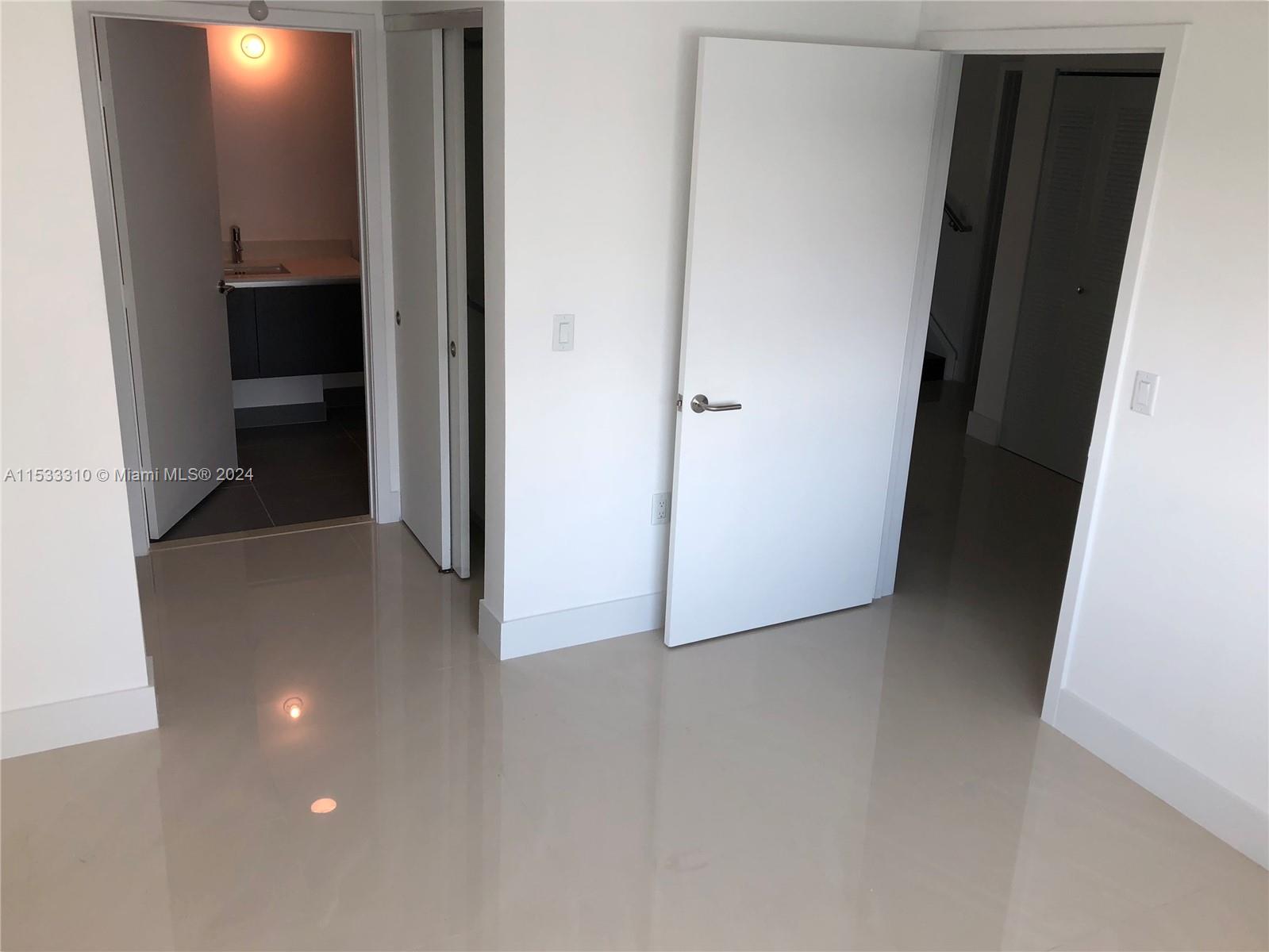 6620 Indian Creek Dr 713, Miami Beach, Florida 33141, 3 Bedrooms Bedrooms, ,3 BathroomsBathrooms,Residential,For Sale,6620 Indian Creek Dr 713,A11533310