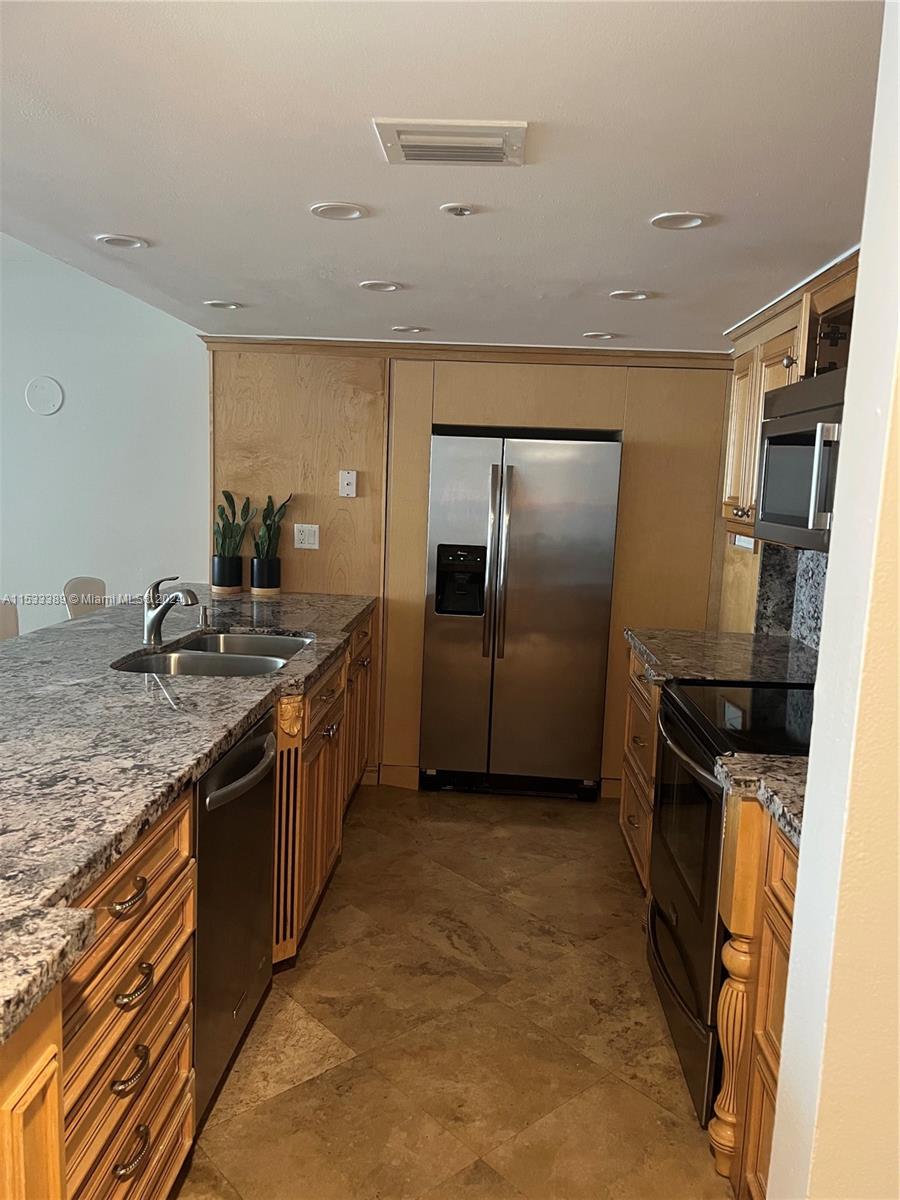 1717 N Bayshore Dr A-1856, Miami, Florida 33132, 3 Bedrooms Bedrooms, ,3 BathroomsBathrooms,Residentiallease,For Rent,1717 N Bayshore Dr A-1856,A11533389