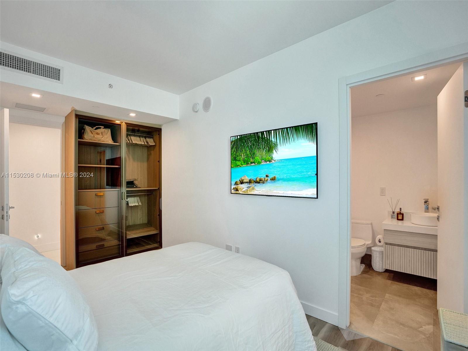 17001 Collins Ave 2308, Sunny Isles Beach, Florida 33160, 4 Bedrooms Bedrooms, ,4 BathroomsBathrooms,Residential,For Sale,17001 Collins Ave 2308,A11530208