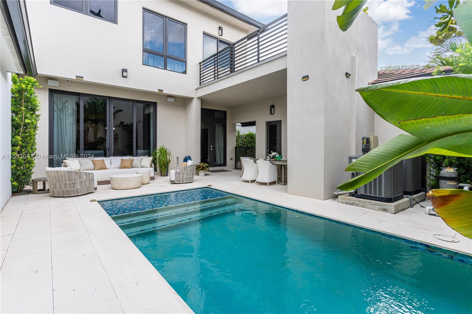 8162 NW 48th Ter, Doral, Florida 33166, 5 Bedrooms Bedrooms, ,5 BathroomsBathrooms,Residential,For Sale,8162 NW 48th Ter,A11533041